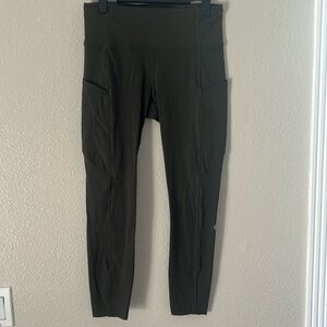 Lululemon size 6 leggings